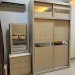 20 Homestay Cozy Studio Mount Austin Tebrau Near Jusco Toppen