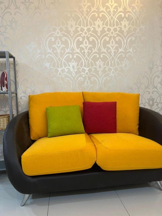 20 Cozy Mount Austin Tebrau Near Jusco Toppen Johor Bahru